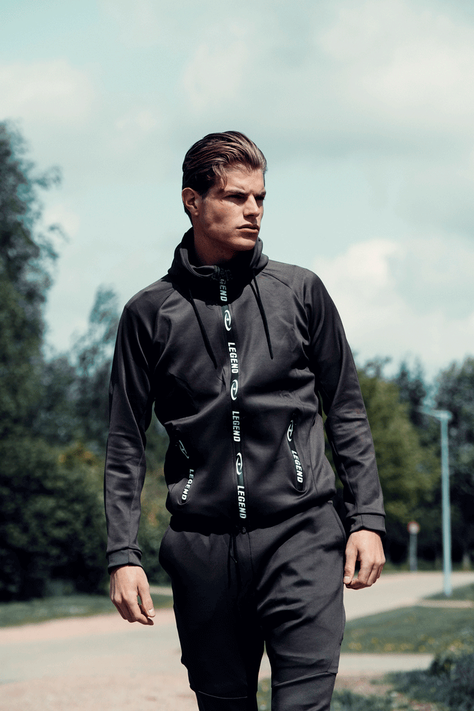 trainingspak-zwart-